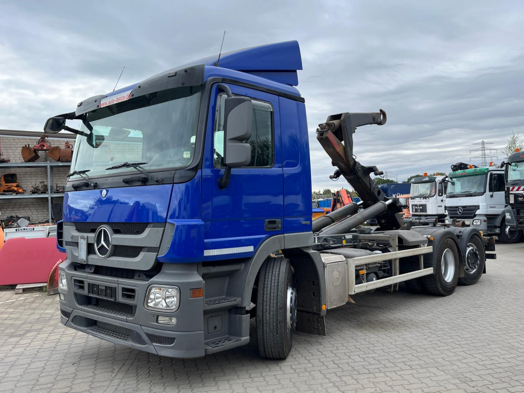 MERCEDES-BENZ Actros 2541 L6x2 Abrollkipper Meiller Schub+Knick - Krokbil: bilde 1 MERCEDES-BENZ Actros 2541 L6x2 Abrollkipper Meiller Schub+Knick - Krokbil: bilde 1