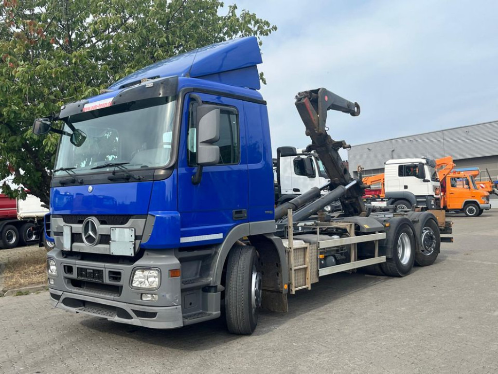 MERCEDES-BENZ Actros 2541 L6x2 Abrollkipper Meiller Schub Knick - Krokbil: bilde 1 MERCEDES-BENZ Actros 2541 L6x2 Abrollkipper Meiller Schub Knick - Krokbil: bilde 1