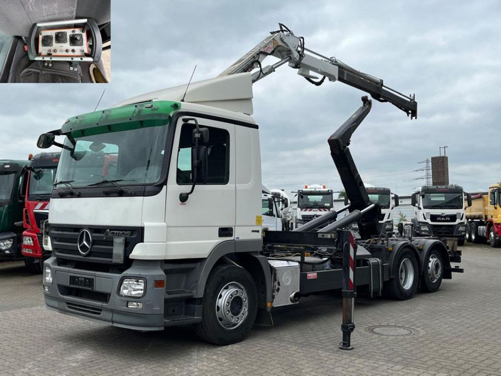 Mercedes-Benz Actros 2541 L6x2 Abrollkipper mit Kran Funk+Grei - Krokbil, Kranbil: bilde 1 Mercedes-Benz Actros 2541 L6x2 Abrollkipper mit Kran Funk+Grei - Krokbil, Kranbil: bilde 1