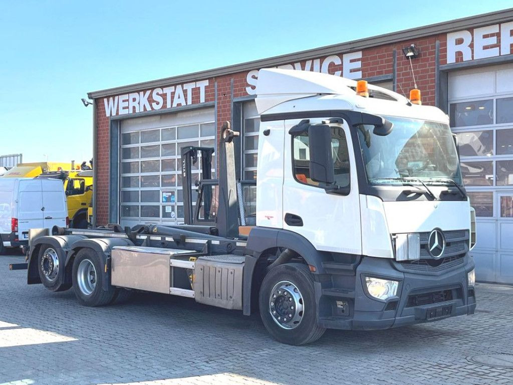 Mercedes-Benz Actros 2543 L 6x2 Abrollkipper MeillerLenk/Lift - Krokbil: bilde 2 Mercedes-Benz Actros 2543 L 6x2 Abrollkipper MeillerLenk/Lift - Krokbil: bilde 2
