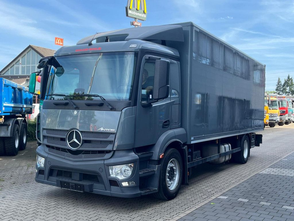 Mercedes-Benz Antos 1830 L nR 4x2 Standardkoffer LBW LBW 2to+F Mercedes-Benz Antos 1830 L nR 4x2 Standardkoffer LBW LBW 2to+F - Skapbil: bilde 1 Mercedes-Benz Antos 1830 L nR 4x2 Standardkoffer LBW LBW 2to+F Mercedes-Benz Antos 1830 L nR 4x2 Standardkoffer LBW LBW 2to+F - Skapbil: bilde 1