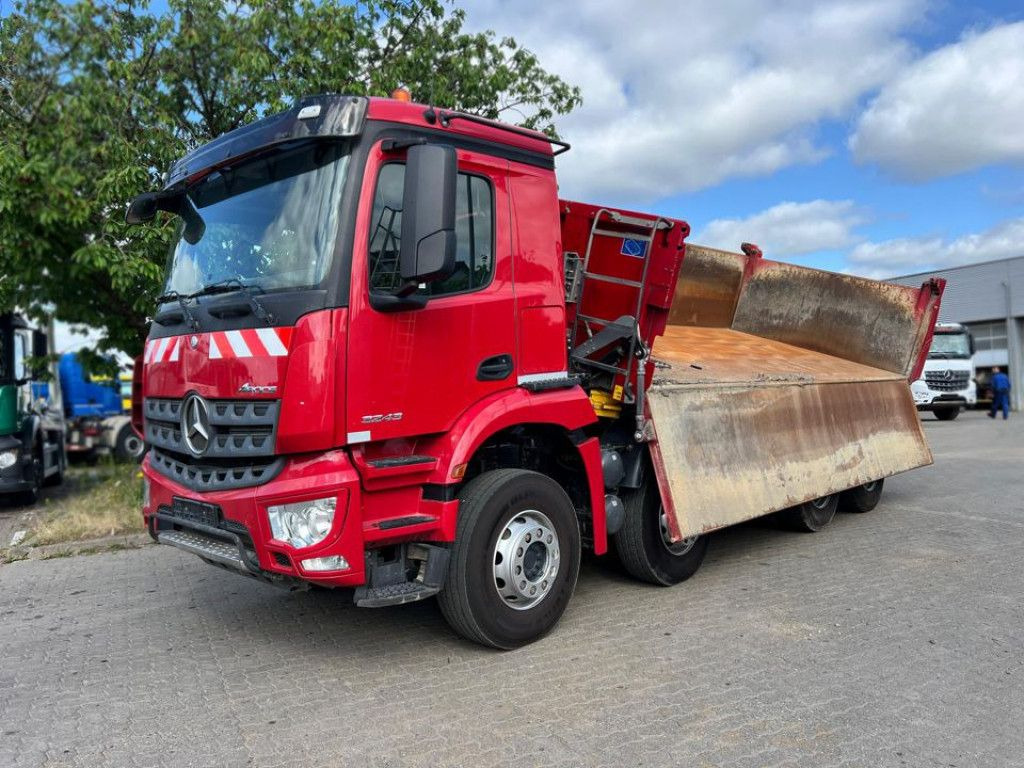 Mercedes-Benz Arocs 3243 8x4 4-Achs Kipper Bordmatik - Tippbil: bilde 1 Mercedes-Benz Arocs 3243 8x4 4-Achs Kipper Bordmatik - Tippbil: bilde 1