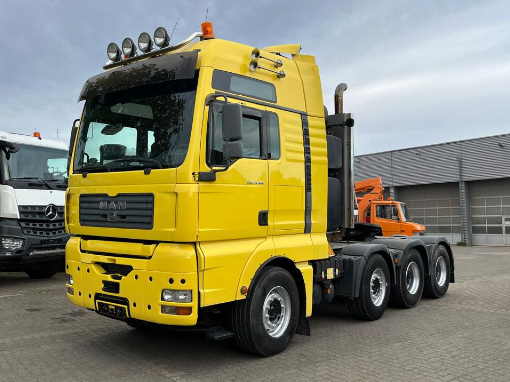 MAN TG-A 41.660 8x4 4 BBS SZM Schwerlast 250 to WSK - Trekkvogn: bilde 1 MAN TG-A 41.660 8x4 4 BBS SZM Schwerlast 250 to WSK - Trekkvogn: bilde 1