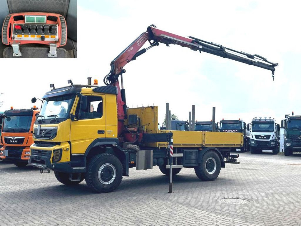 Volvo FM 330 4x4 Pritsche Kran Singelreifen Funkfernbe - Planbil, Kranbil: bilde 1 Volvo FM 330 4x4 Pritsche Kran Singelreifen Funkfernbe - Planbil, Kranbil: bilde 1