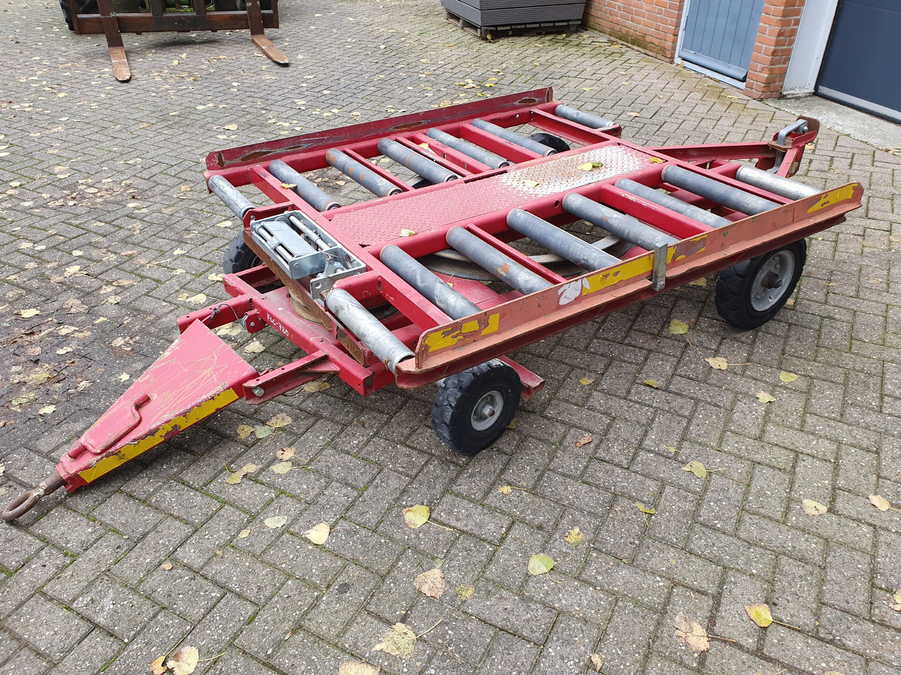 Dolly 5ft Miloco turntable - Flyplassutstyr: bilde 1 Dolly 5ft Miloco turntable - Flyplassutstyr: bilde 1