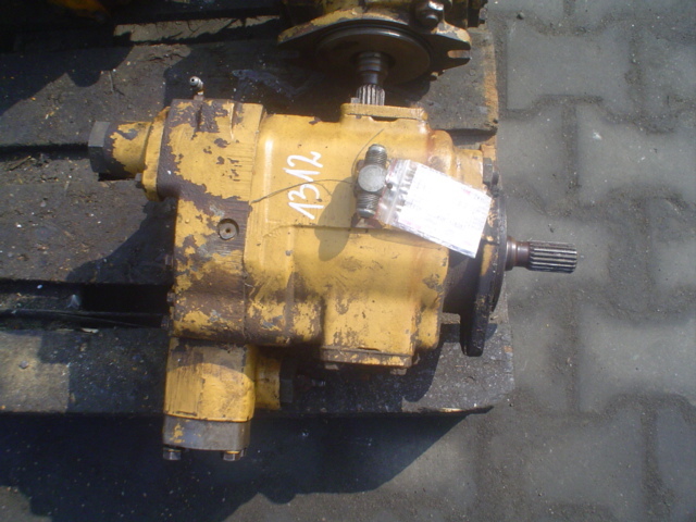 CATERPILLAR 4T7025 2P9703 - Hydraulisk pumpe for Beltegraver: bilde 1 CATERPILLAR 4T7025 2P9703 - Hydraulisk pumpe for Beltegraver: bilde 1