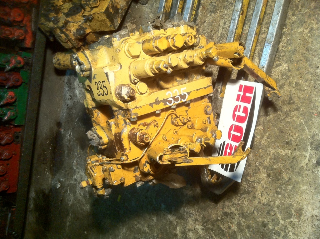 KOMATSU 82H006 8825T - 9 SEKCYJNY - Hydraulisk ventil for Bygg og anlegg: bilde 1 KOMATSU 82H006 8825T - 9 SEKCYJNY - Hydraulisk ventil for Bygg og anlegg: bilde 1