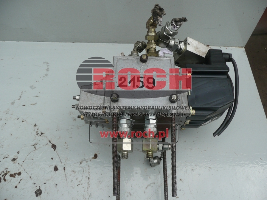 SAUER DANFOSS 157B6203 - 2 SEKCYJNY + CEWKA 12VDC 157B4216 + 157B5110 0408F038983 + KOŚĆ FAV OP 09-A2 - Hydraulisk ventil for Bygg og anlegg: bilde 1 SAUER DANFOSS 157B6203 - 2 SEKCYJNY + CEWKA 12VDC 157B4216 + 157B5110 0408F038983 + KOŚĆ FAV OP 09-A2 - Hydraulisk ventil for Bygg og anlegg: bilde 1