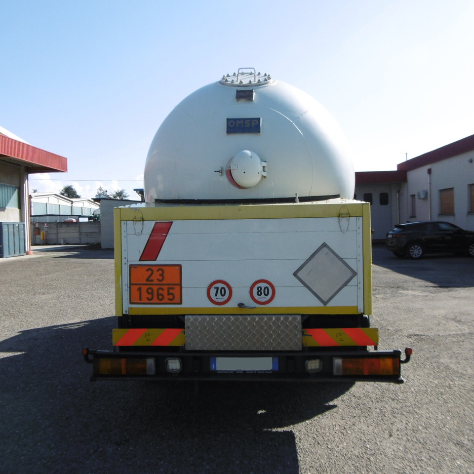 IVECO 150.24 - Tankbil: bilde 2 IVECO 150.24 - Tankbil: bilde 2