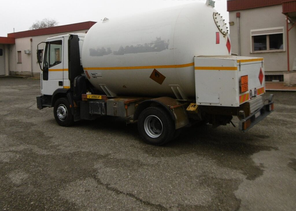 IVECO - Tankbil: bilde 3 IVECO - Tankbil: bilde 3