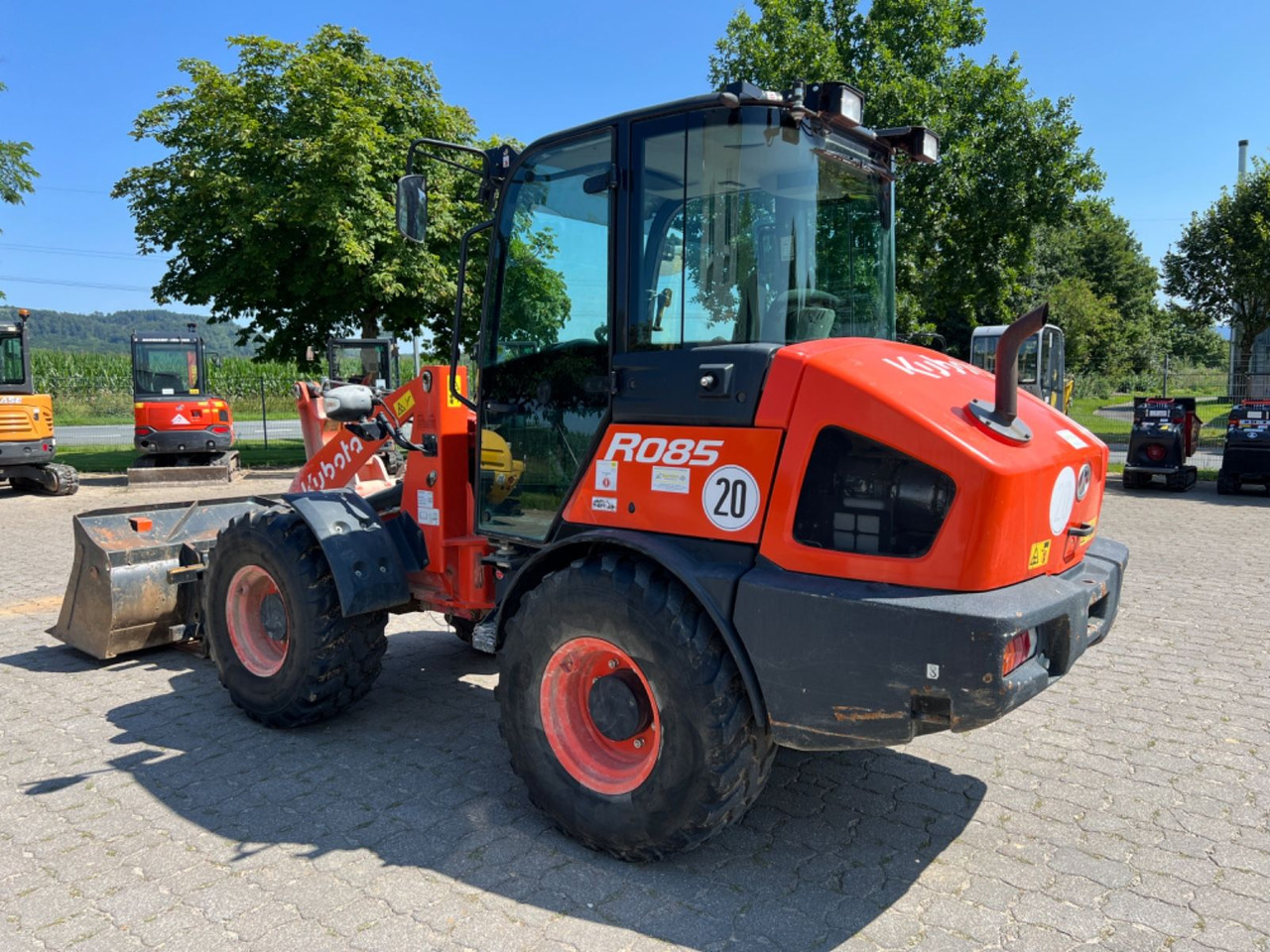 Kubota R 085, Bj 19, 1950 BH, SWE, Schaufel, Gabel - Hjullaster: bilde 3 Kubota R 085, Bj 19, 1950 BH, SWE, Schaufel, Gabel - Hjullaster: bilde 3