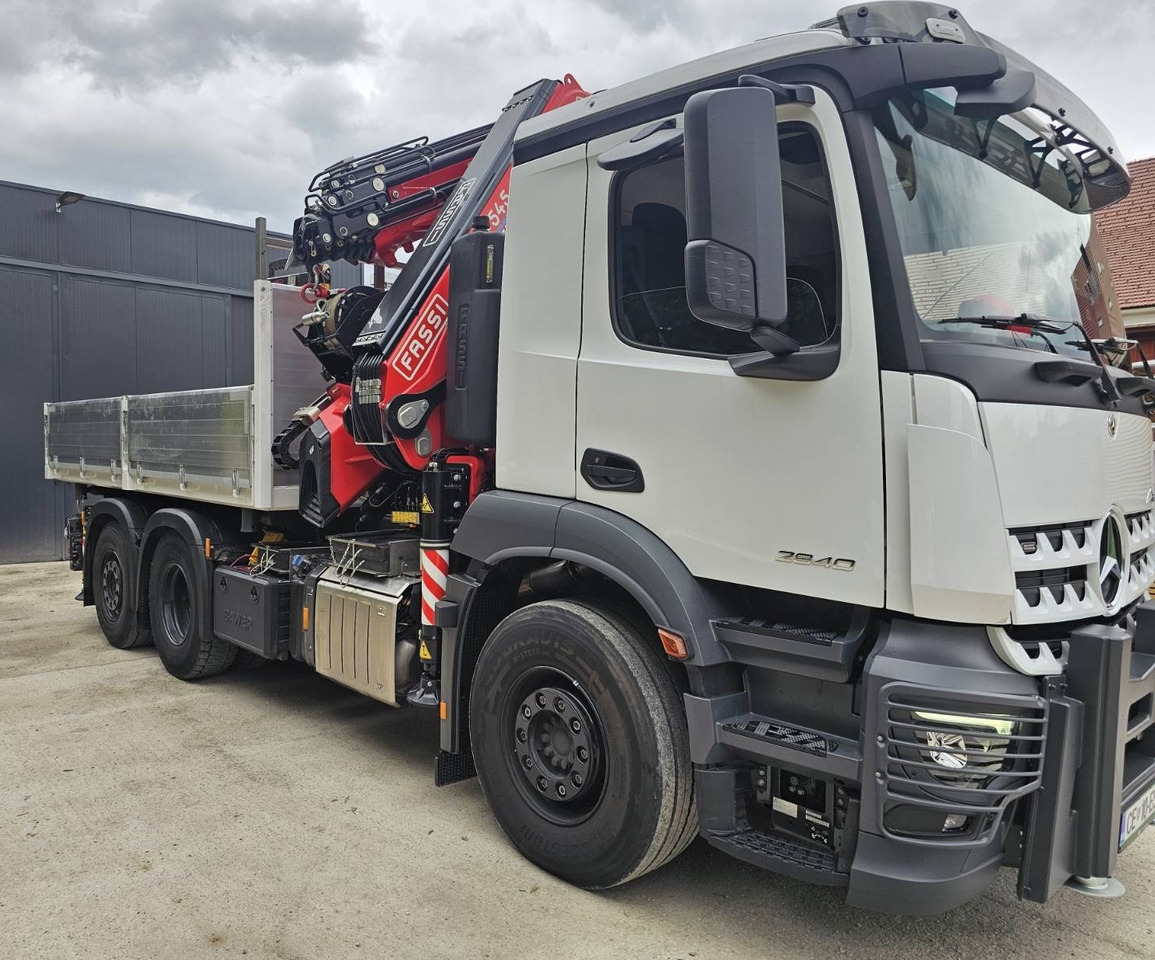 MERCEDES-BENZ Hiab Palfinger Fassi F545-6 JIB-6 - Tippbil: bilde 1 MERCEDES-BENZ Hiab Palfinger Fassi F545-6 JIB-6 - Tippbil: bilde 1