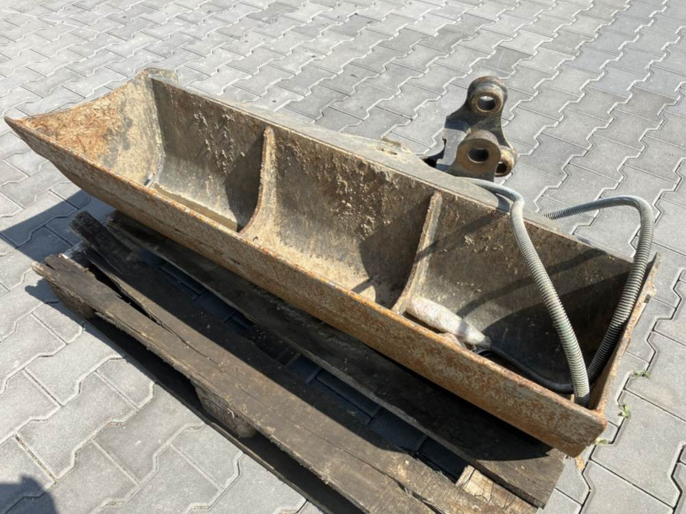 Volvo Böschungslöffel schwenkbar - Traktorgraver: bilde 1 Volvo Böschungslöffel schwenkbar - Traktorgraver: bilde 1