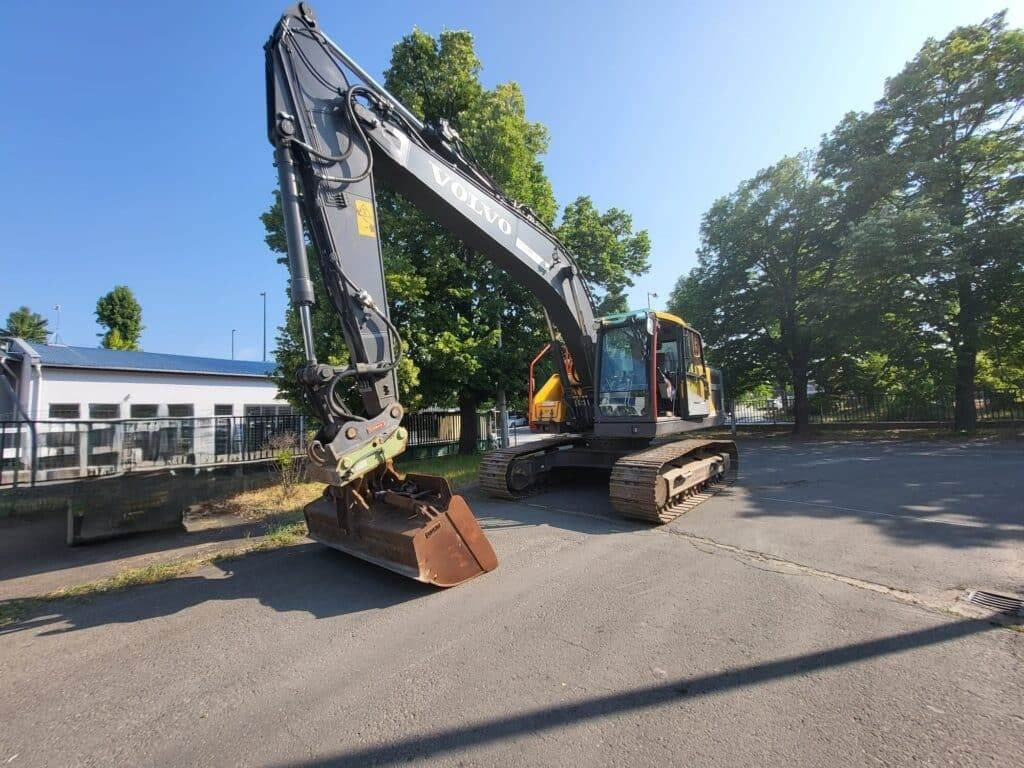 Volvo EC220EL - Beltegraver: bilde 1 Volvo EC220EL - Beltegraver: bilde 1