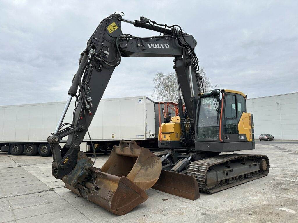 Volvo ECR235EL - Beltegraver: bilde 4 Volvo ECR235EL - Beltegraver: bilde 4