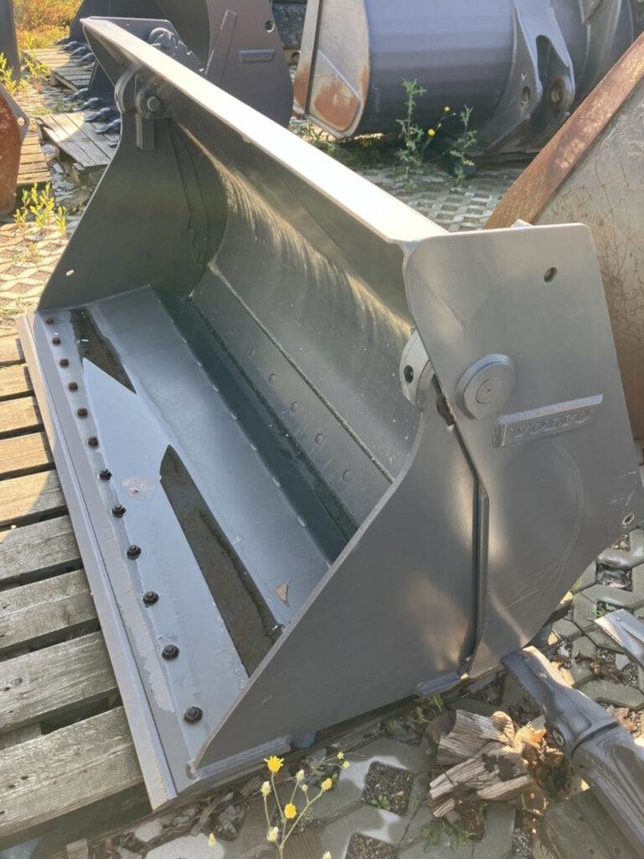 Volvo Klappschaufel mit Messer -P Aufnahme - Skuffe: bilde 4 Volvo Klappschaufel mit Messer -P Aufnahme - Skuffe: bilde 4