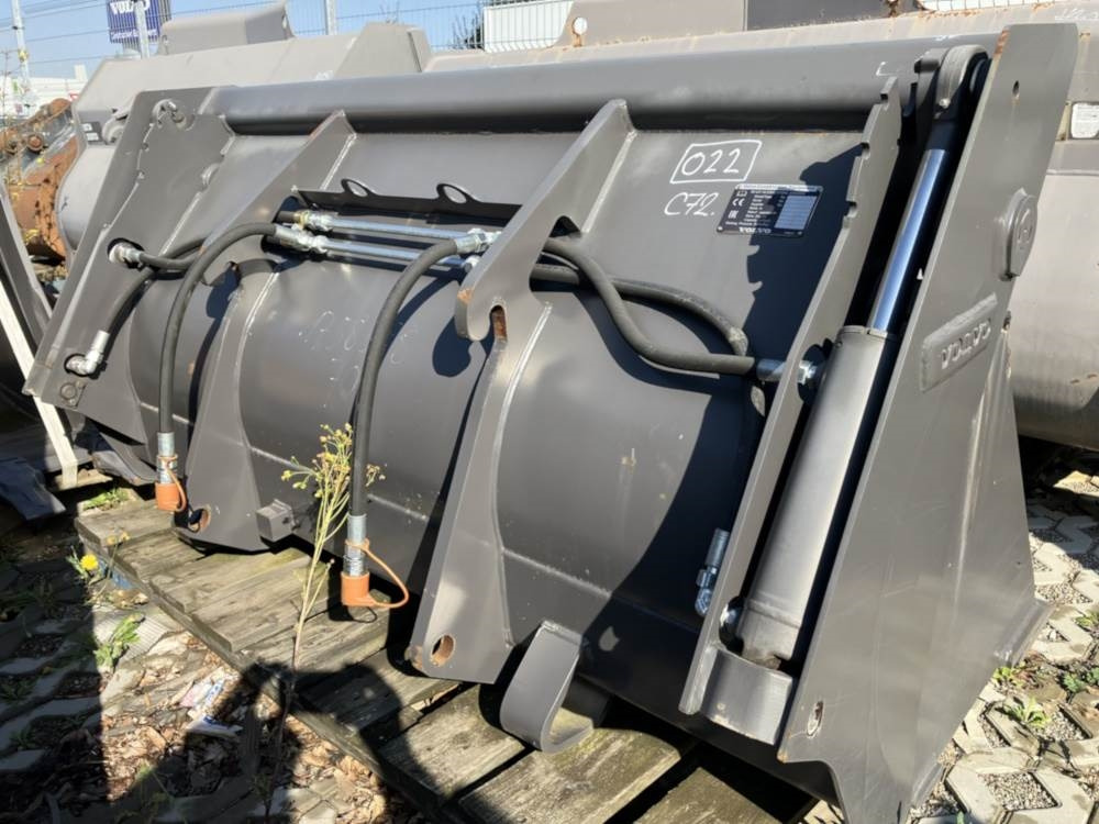 Volvo Klappschaufel mit Messer -P Aufnahme - Skuffe: bilde 2 Volvo Klappschaufel mit Messer -P Aufnahme - Skuffe: bilde 2