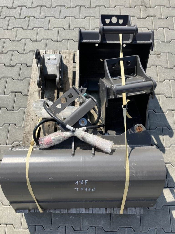 Volvo Löffelset inkl. Schnellwechsler für EC18 - Traktorgraver: bilde 5 Volvo Löffelset inkl. Schnellwechsler für EC18 - Traktorgraver: bilde 5