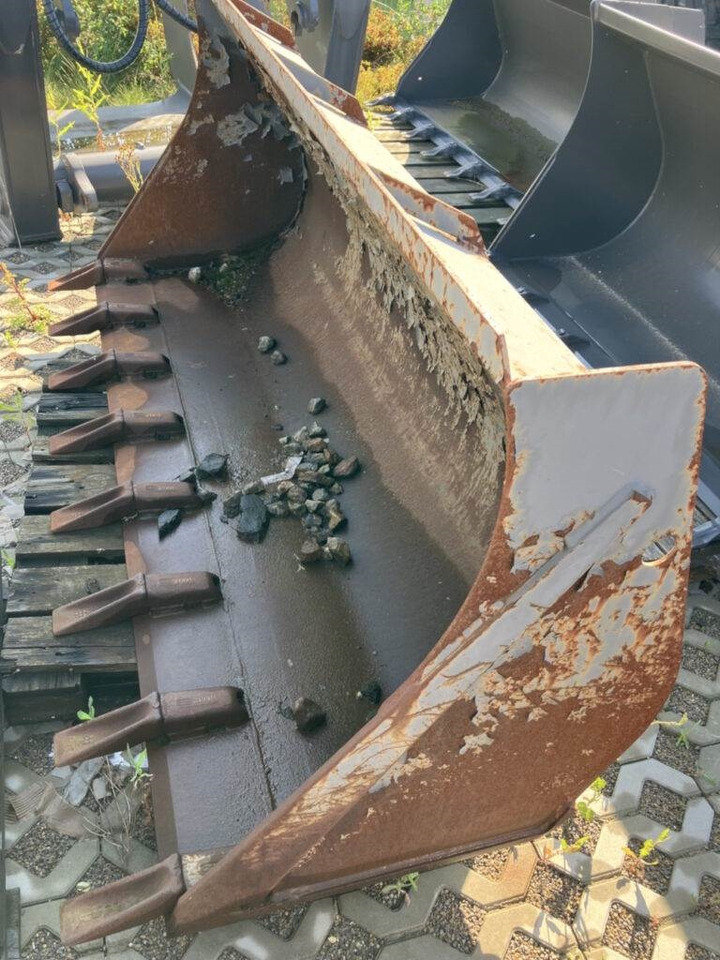 Volvo Schaufel mit Zähnen TPZ - Skuffe: bilde 3 Volvo Schaufel mit Zähnen TPZ - Skuffe: bilde 3