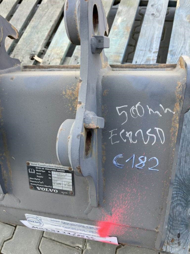 Volvo Tieflöffel mit Zähnen - Festanbau - Traktorgraver: bilde 2 Volvo Tieflöffel mit Zähnen - Festanbau - Traktorgraver: bilde 2