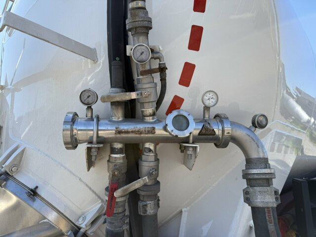 Bulktrailer Feldbinder KIP 60.3 Silo 60.000 L 3 Achse ADR: bilde 15 Bulktrailer Feldbinder KIP 60.3 Silo 60.000 L 3 Achse ADR: bilde 15