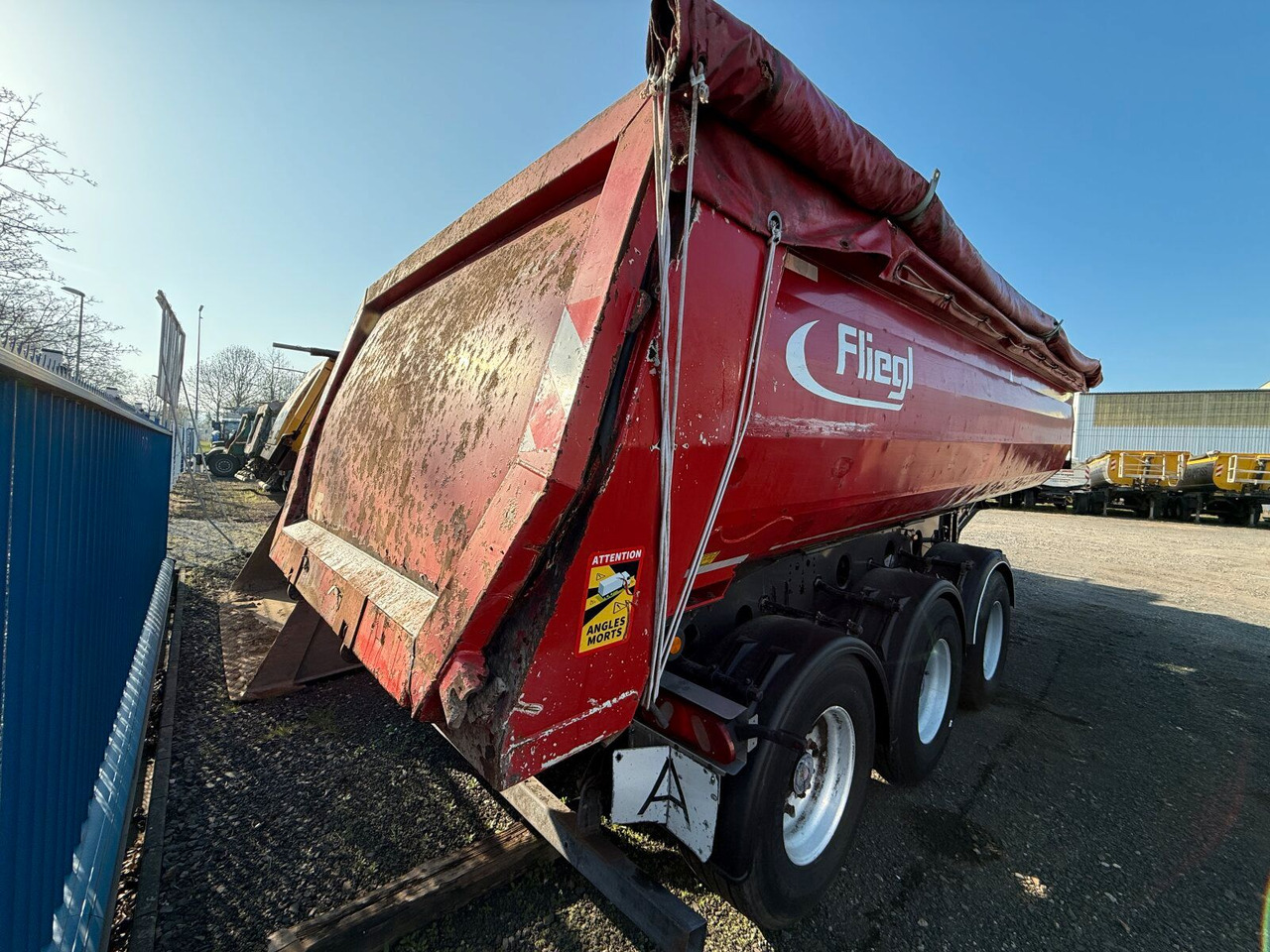 Fliegl DHKA 390 Kippauflieger 3 Achse - Tippsemi: bilde 3 Fliegl DHKA 390 Kippauflieger 3 Achse - Tippsemi: bilde 3