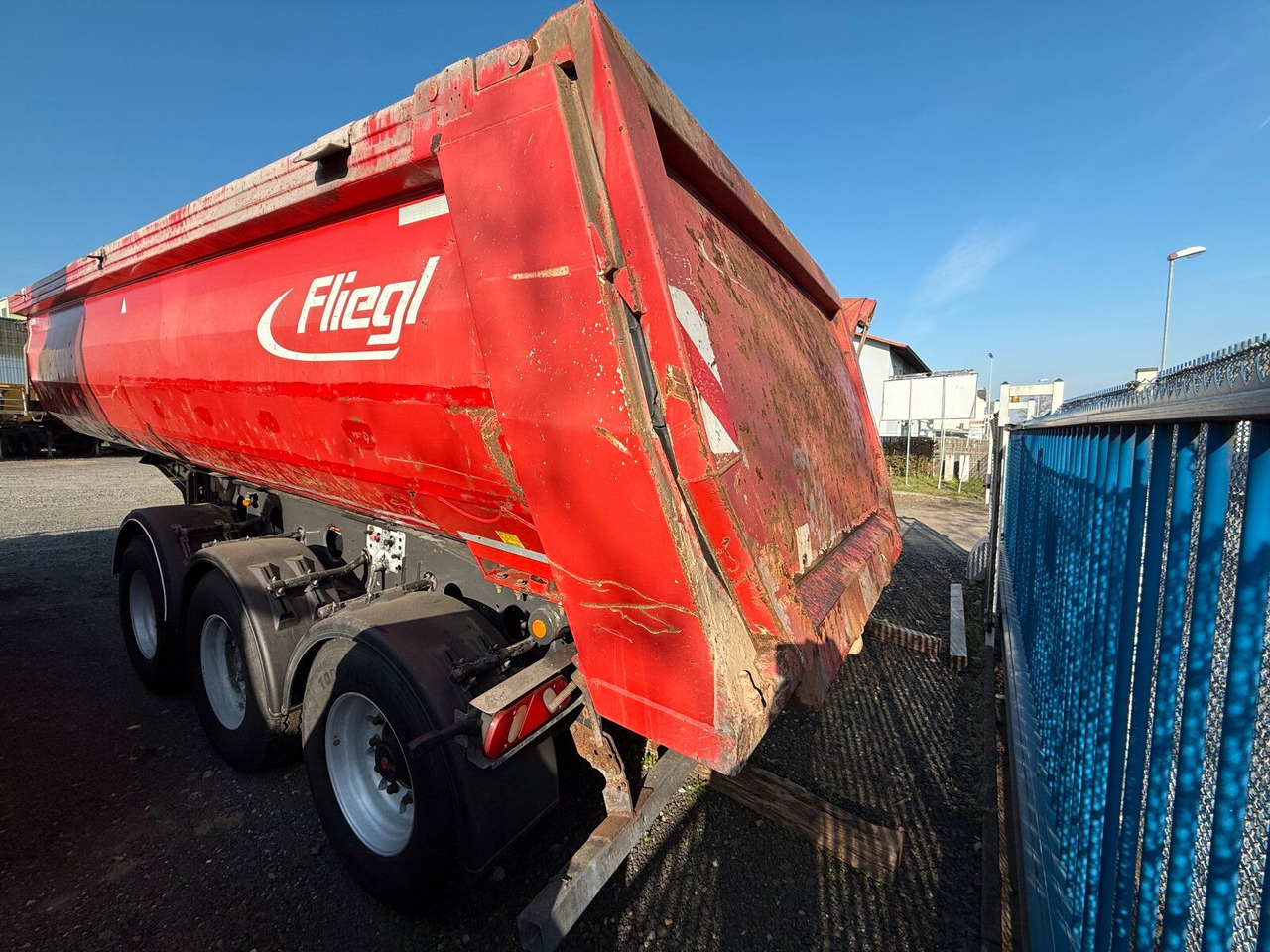 Fliegl DHKA 390 Kippauflieger 3 Achse - Tippsemi: bilde 4 Fliegl DHKA 390 Kippauflieger 3 Achse - Tippsemi: bilde 4