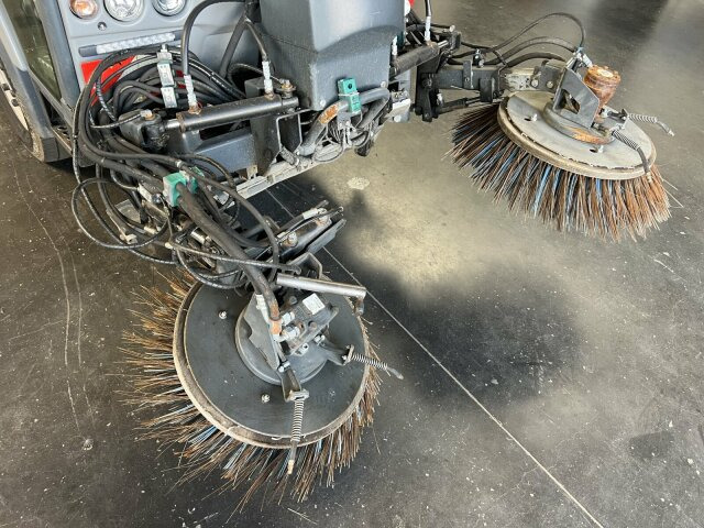 Hako Citymaster CM 2200 Kehrmaschine 2 m³ - Feiebil: bilde 2 Hako Citymaster CM 2200 Kehrmaschine 2 m³ - Feiebil: bilde 2