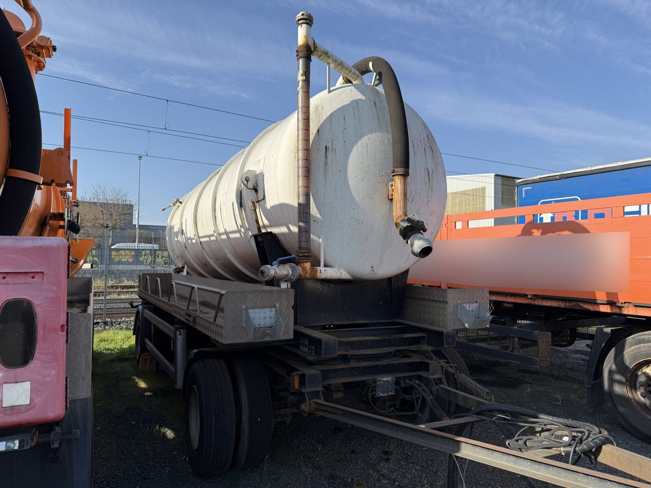 Hüffermann HSD181D Tankanhänger für nicht GGVS Güter - Tankhenger: bilde 1 Hüffermann HSD181D Tankanhänger für nicht GGVS Güter - Tankhenger: bilde 1