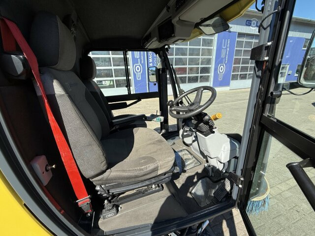 Johnston C202 Kleinkehrmaschine 2 M³ - 6.000 h - Feiebil: bilde 2 Johnston C202 Kleinkehrmaschine 2 M³ - 6.000 h - Feiebil: bilde 2