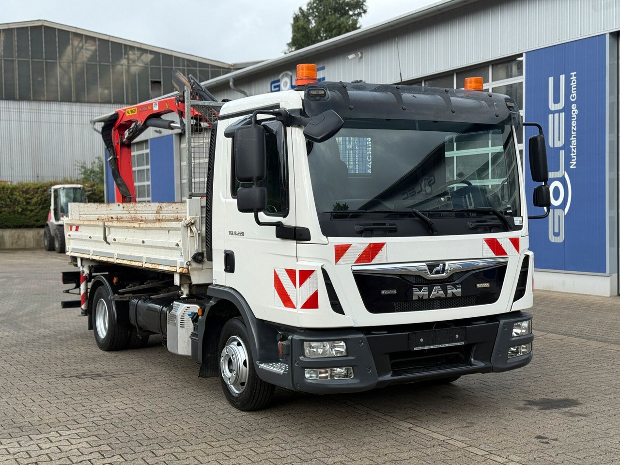 MAN TGL 8.220 4x2 Kipper Kran Palfinger 7.001-K A - Kranbil, Tippbil: bilde 1 MAN TGL 8.220 4x2 Kipper Kran Palfinger 7.001-K A - Kranbil, Tippbil: bilde 1