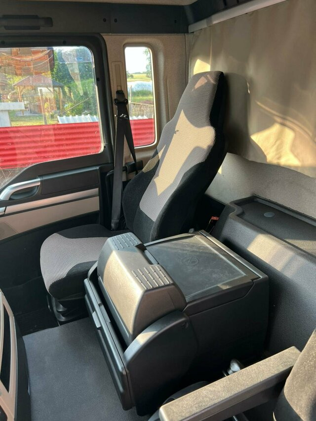MAN TGS 26.500 6x6H Abrollkipper HIAB - Krokbil, Kranbil: bilde 4 MAN TGS 26.500 6x6H Abrollkipper HIAB - Krokbil, Kranbil: bilde 4