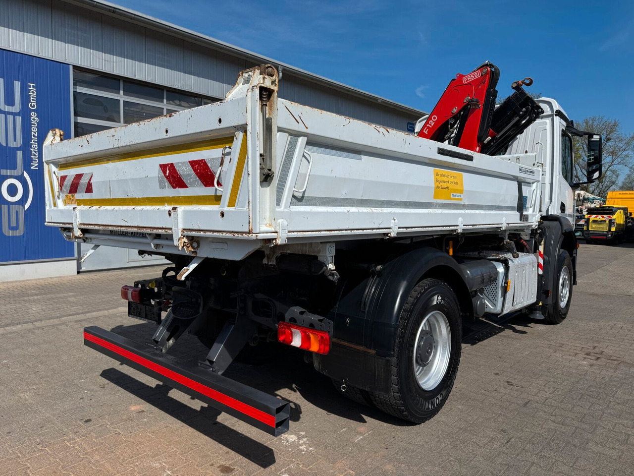 Mercedes-Benz AROCS 1832 4x2 Euro 6 Kipper Kran FASSI F120FB - Kranbil: bilde 4 Mercedes-Benz AROCS 1832 4x2 Euro 6 Kipper Kran FASSI F120FB - Kranbil: bilde 4