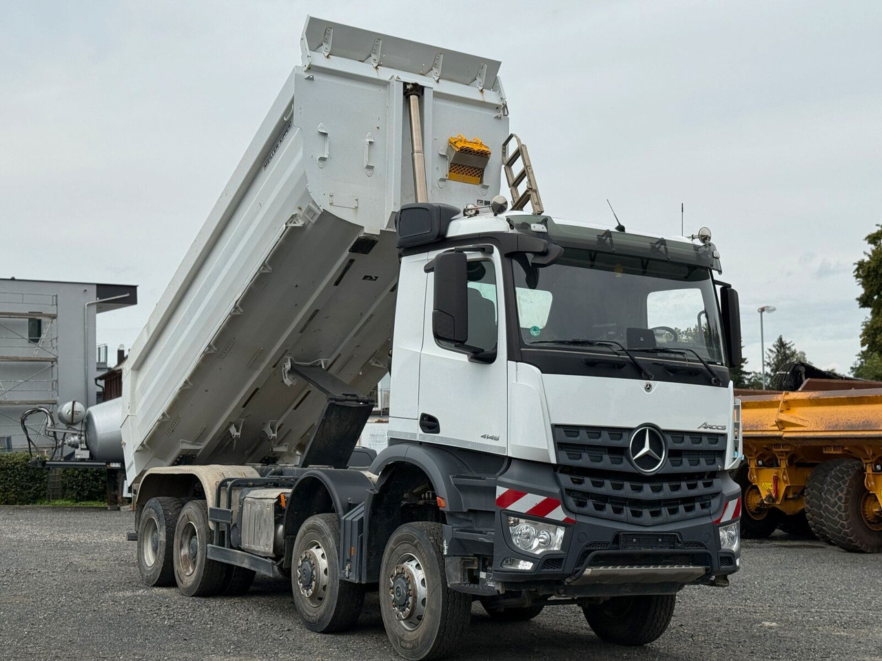 Mercedes-Benz AROCS 4145 8x8 Meiller Muldenkipper - Tippbil: bilde 2 Mercedes-Benz AROCS 4145 8x8 Meiller Muldenkipper - Tippbil: bilde 2