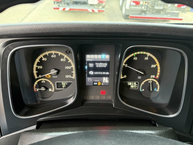 Mercedes-Benz Actros 4x2 Pritsche Plane Laderampe + Anhänger - Kapellbil: bilde 3 Mercedes-Benz Actros 4x2 Pritsche Plane Laderampe + Anhänger - Kapellbil: bilde 3