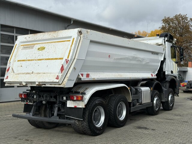 Leie Mercedes-Benz Arocs 4145 8x8 Muldenkipper MEILLER Mercedes-Benz Arocs 4145 8x8 Muldenkipper MEILLER: bilde 9 Leie Mercedes-Benz Arocs 4145 8x8 Muldenkipper MEILLER Mercedes-Benz Arocs 4145 8x8 Muldenkipper MEILLER: bilde 9