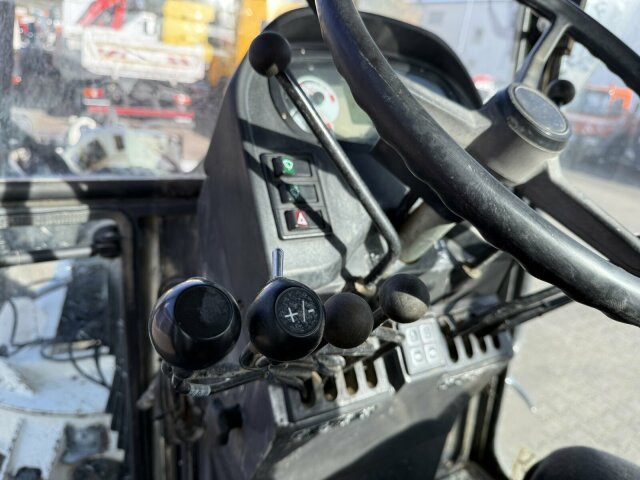 New Holland F106.6A alrrad 6x6 Grader 12 Ton - 10.700 Std - Grader: bilde 3 New Holland F106.6A alrrad 6x6 Grader 12 Ton - 10.700 Std - Grader: bilde 3