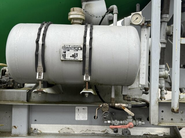 Müller-Mitteltal Liebherr Betonmischer Concrete Auflieger 10 m³ - Semitrailer: bilde 5 Müller-Mitteltal Liebherr Betonmischer Concrete Auflieger 10 m³ - Semitrailer: bilde 5