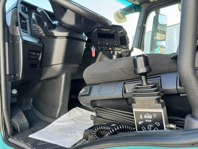 Mercedes-Benz Antos 2136 4x2 SZM Retarder Kipphyd. - Trekkvogn: bilde 2 Mercedes-Benz Antos 2136 4x2 SZM Retarder Kipphyd. - Trekkvogn: bilde 2