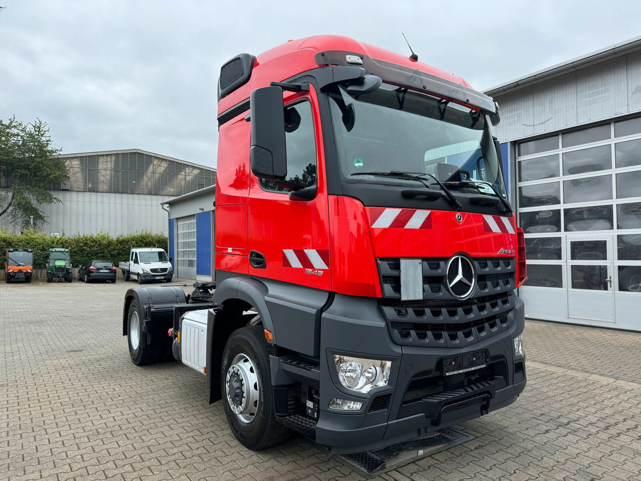 Mercedes-Benz Arocs 1845 LS 4x4 HAD *Kipphyd. Euro6 Blatt/Luft - Trekkvogn: bilde 1 Mercedes-Benz Arocs 1845 LS 4x4 HAD *Kipphyd. Euro6 Blatt/Luft - Trekkvogn: bilde 1