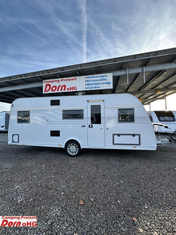 Tabbert Cazadora 550 DMK 2,5 ehem. Messefahrzeug Tabbert Cazadora 550 DMK 2,5 ehem. Messefahrzeug - Campingvogn: bilde 1 Tabbert Cazadora 550 DMK 2,5 ehem. Messefahrzeug Tabbert Cazadora 550 DMK 2,5 ehem. Messefahrzeug - Campingvogn: bilde 1