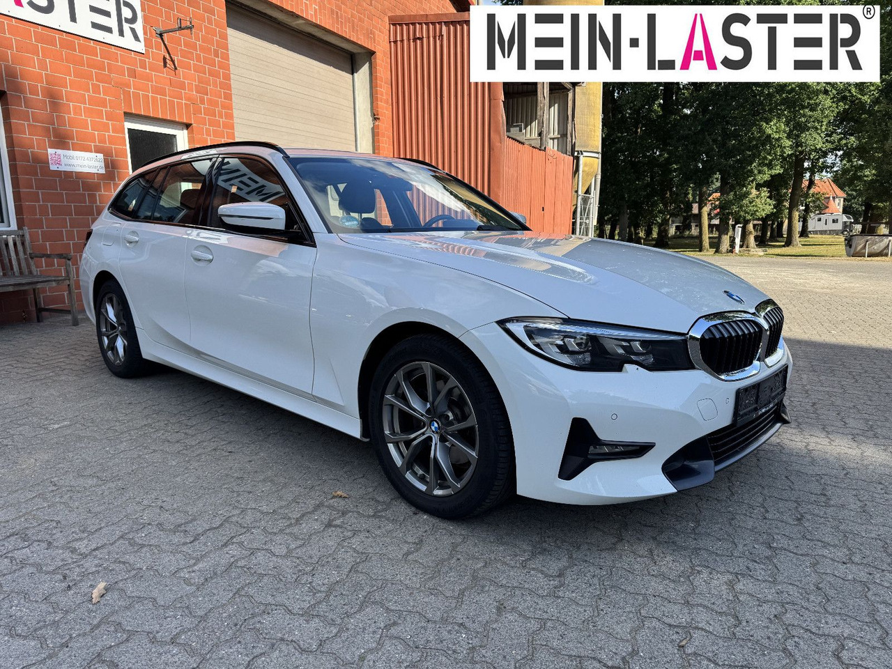 BMW 320 d xDrive touring Sport Line shadow AHK - Stasjonsvogn: bilde 2 BMW 320 d xDrive touring Sport Line shadow AHK - Stasjonsvogn: bilde 2
