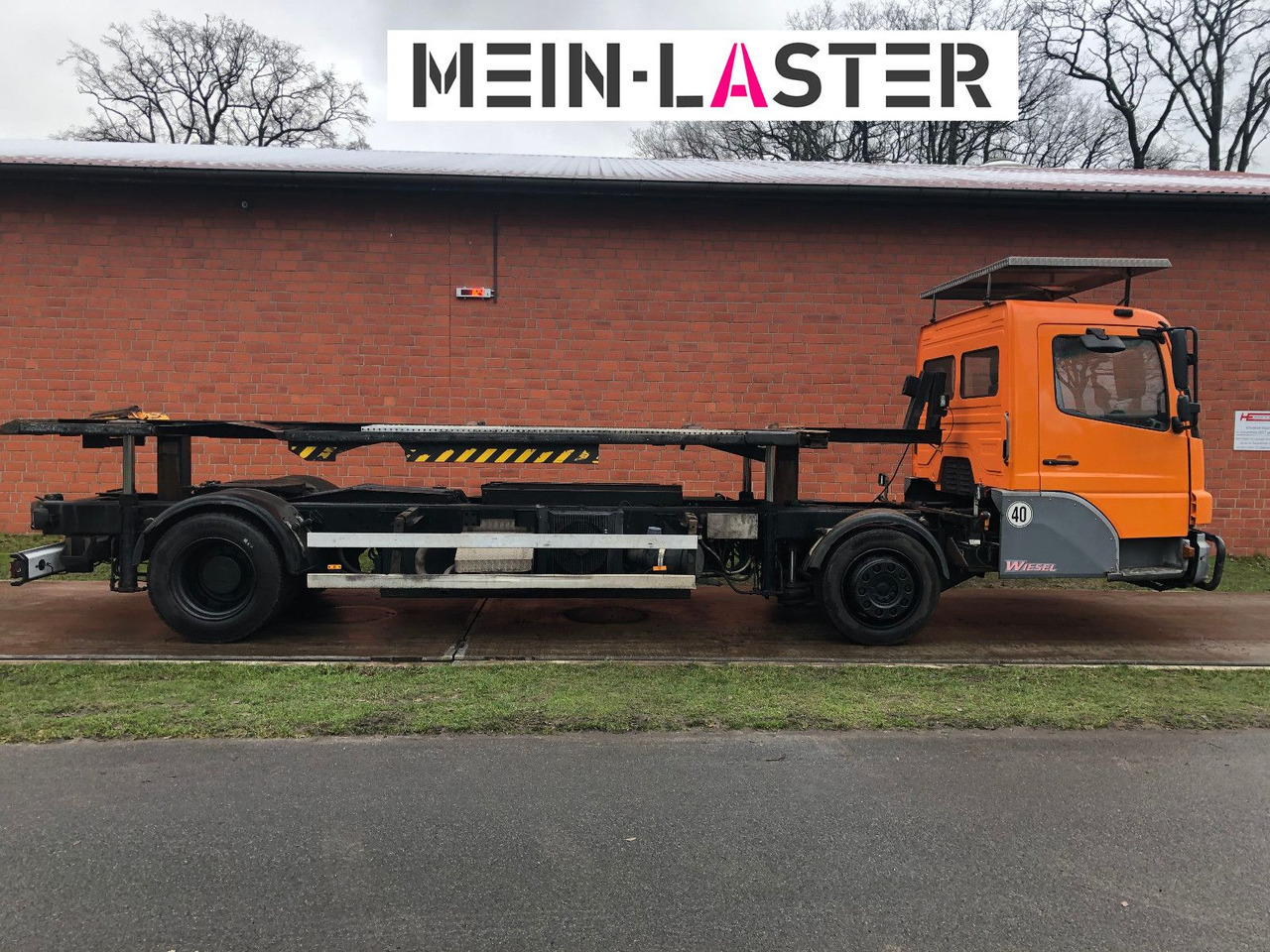 Mercedes-Benz Kamag Wiesel Umsetzter Sattelplatte - Container-transport/ Vekselflak lastebil: bilde 4 Mercedes-Benz Kamag Wiesel Umsetzter Sattelplatte - Container-transport/ Vekselflak lastebil: bilde 4