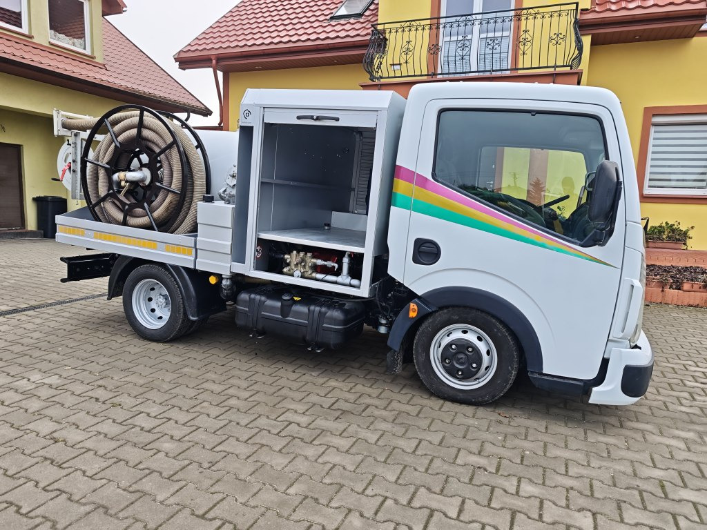 Renault Maxity Kanalreiniger Hydrocureur Saugwagen - Vakuum lastebil: bilde 1 Renault Maxity Kanalreiniger Hydrocureur Saugwagen - Vakuum lastebil: bilde 1