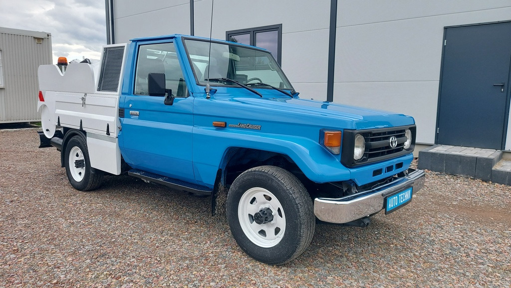 Toyota Land Cruiser COMBI HYDRO CLEANER Mini Combine - Vakuum lastebil: bilde 1 Toyota Land Cruiser COMBI HYDRO CLEANER Mini Combine - Vakuum lastebil: bilde 1