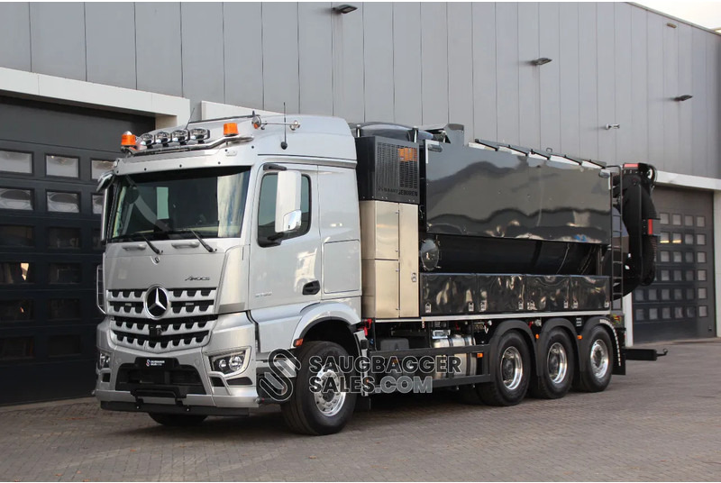 Mercedes-Benz NAAKTGEBOREN Vacu-Press 11.000 - Vakuum lastebil: bilde 1 Mercedes-Benz NAAKTGEBOREN Vacu-Press 11.000 - Vakuum lastebil: bilde 1