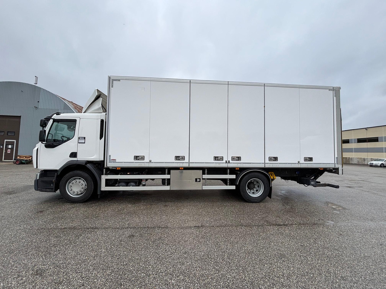 RENAULT D WIDE 320 - Skapbil: bilde 5 RENAULT D WIDE 320 - Skapbil: bilde 5