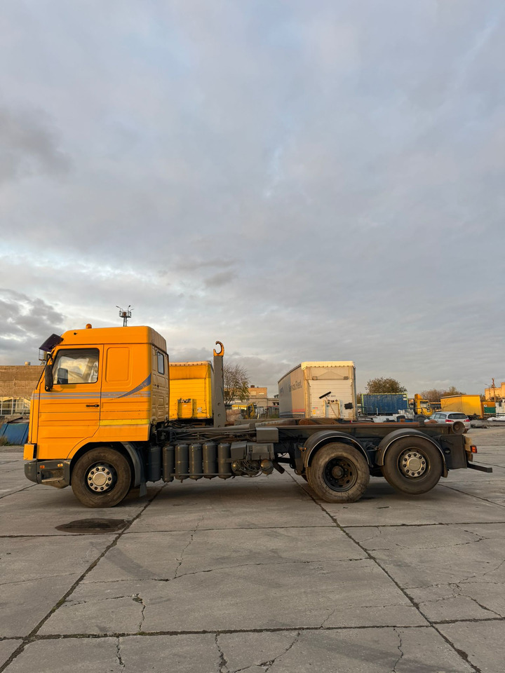 SCANIA 113M 380 - Trekkvogn: bilde 4 SCANIA 113M 380 - Trekkvogn: bilde 4