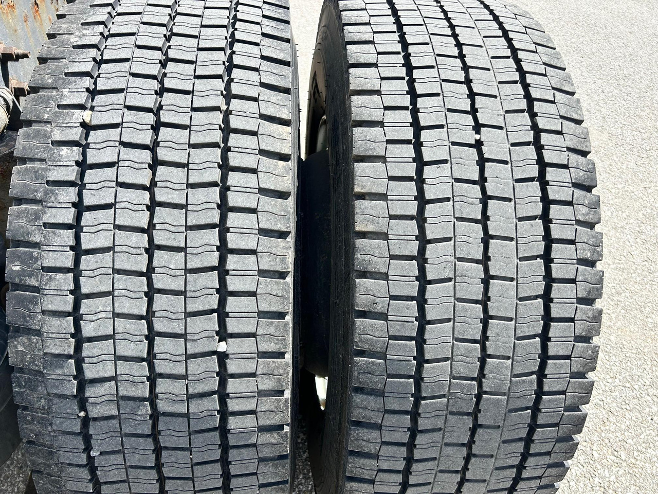 Chassis lastebil VOLVO FM330: bilde 11