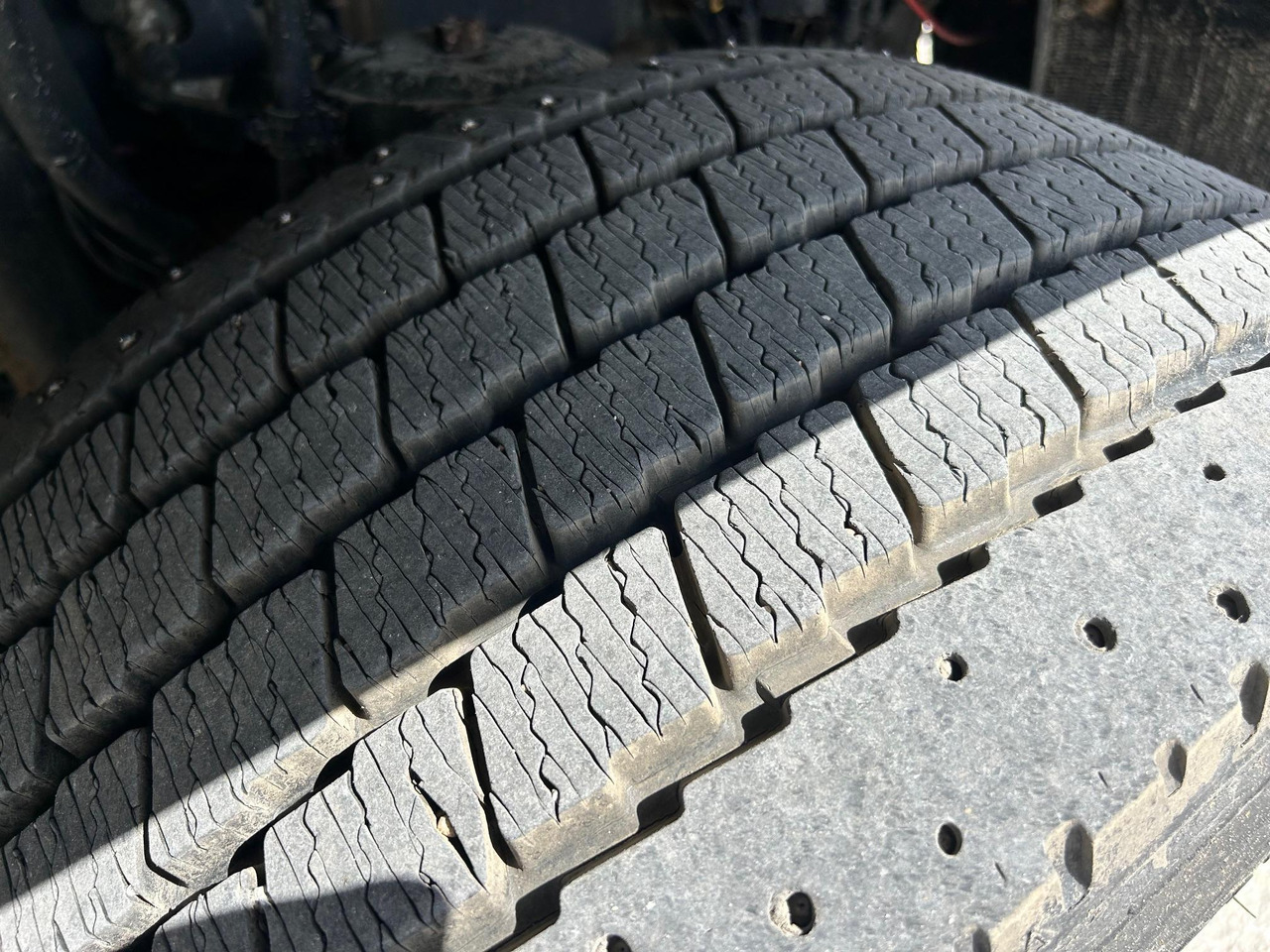 Chassis lastebil VOLVO FM330: bilde 9